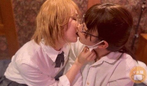 FC2-PPV-4935910 สาวแว่นใสคอสเพลย์ที่แอบถ่ายเย็ดกันจนตบะแตก Nagi Hikaru