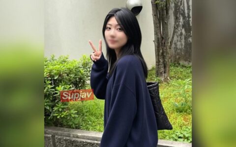 FC2-PPV-4967135 สาวสวยเท่ห์เซ็นซิทีฟสุดที่เห็นแล้วเปลี่ยนทันที